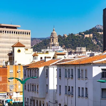Araucaria Garden & Parking Málaga