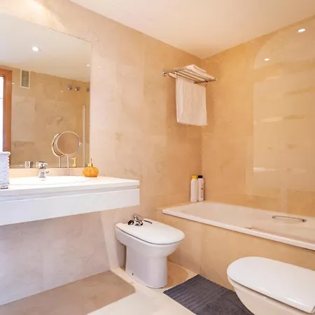 Apartament Araucaria Garden & Parking *